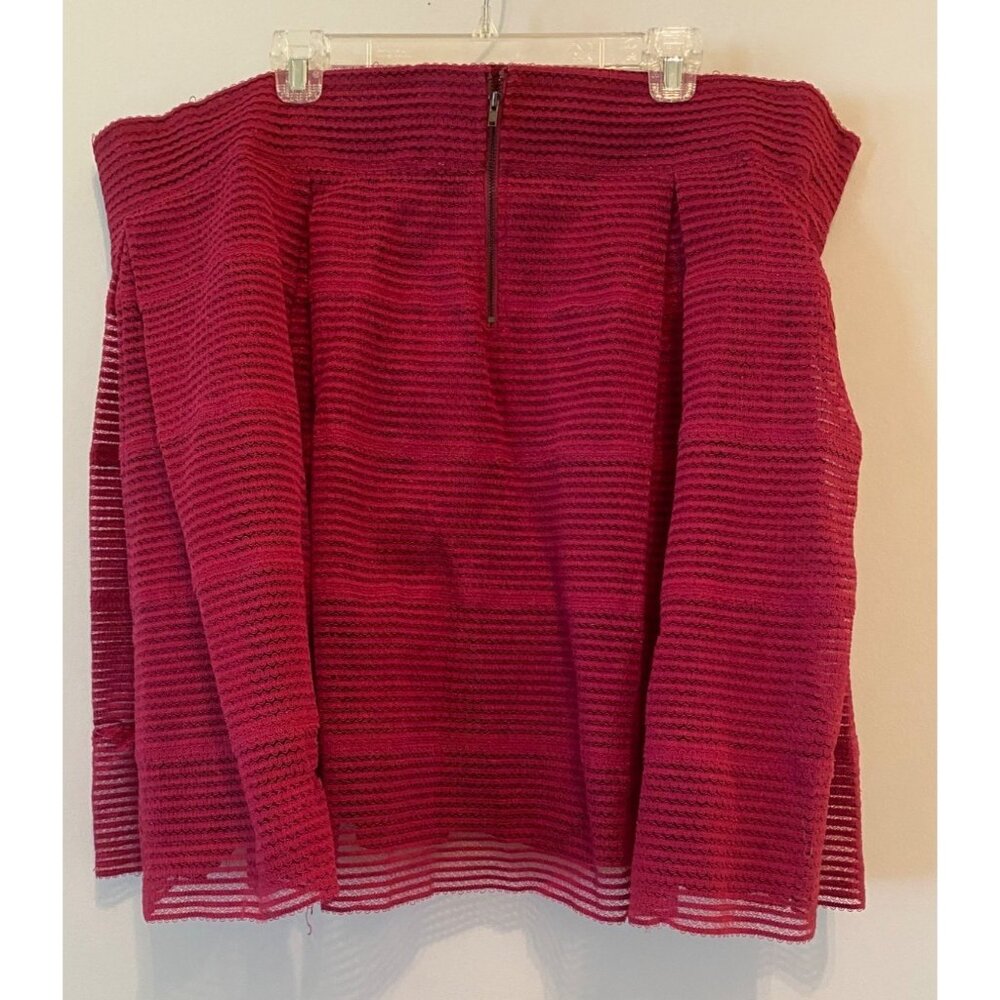 Torrid Short Flare Skirt Shell Raspberry Torrid size 4 or 4X - Picture 2 of 9